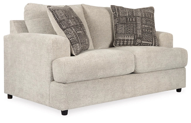 Estrella Loveseat