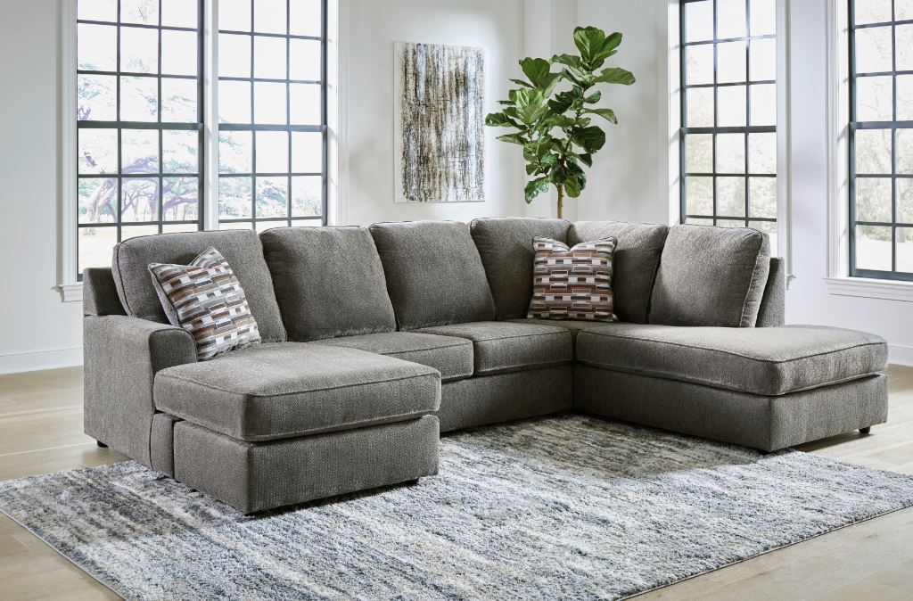 Meelia Sectional